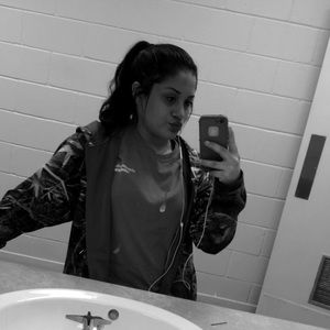 Meet your Posher, Faith